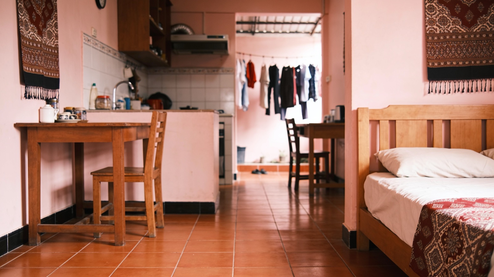 Anak Kost Jangan Sering-sering Menyendiri di Kamar, Kenapa Tuh?
